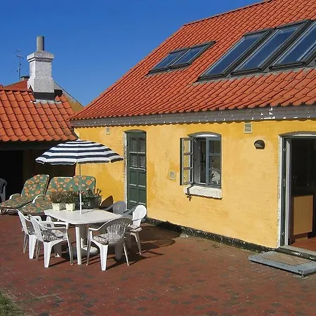 Five-bedroom Holiday Vestero With A Sauna 03 Semesterbostad